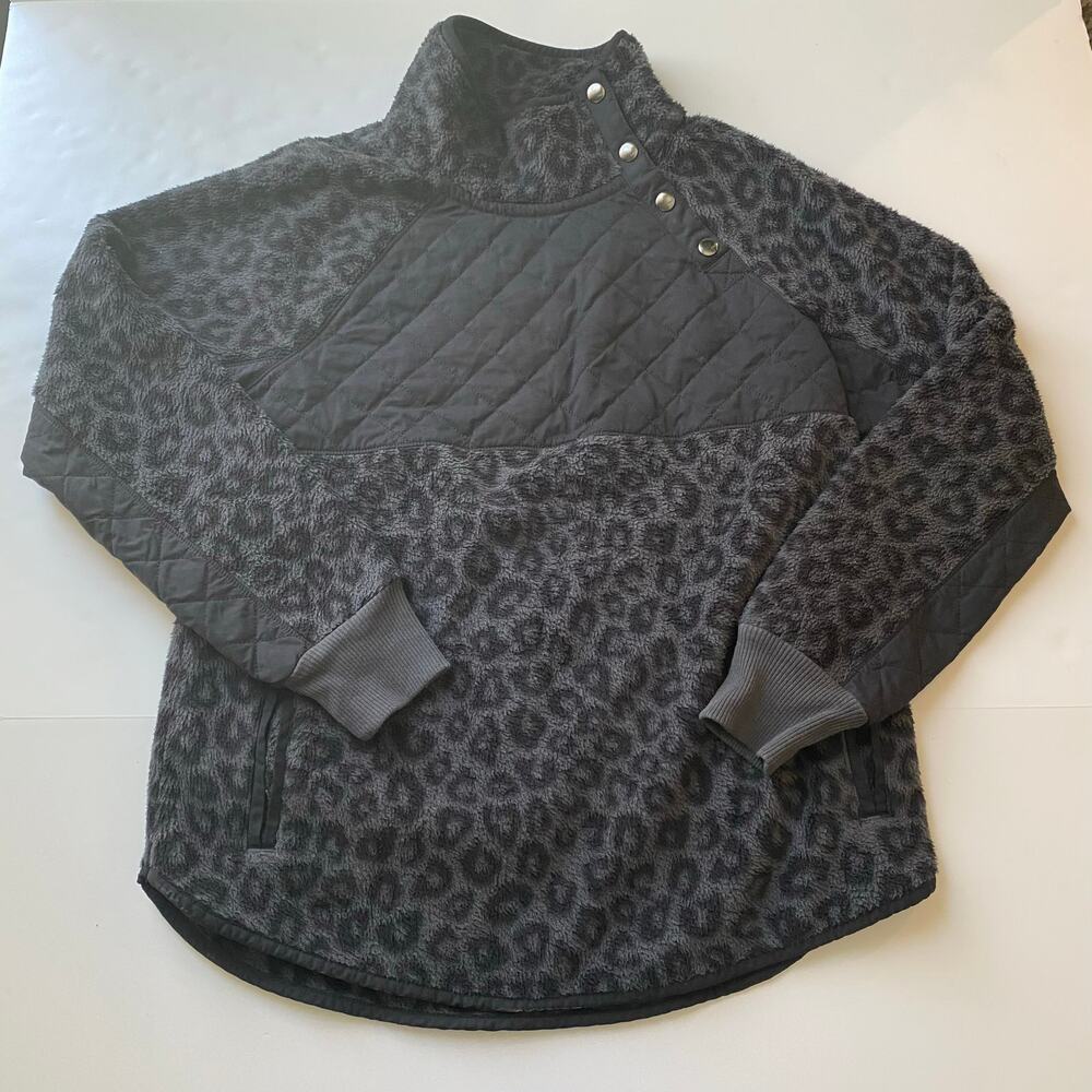 Abercrombie & Fitch Black & Charcoal Gray Leopard Asymmetrical SnapUp Sweatshirt